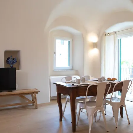 Mediterranean Diano Apartman